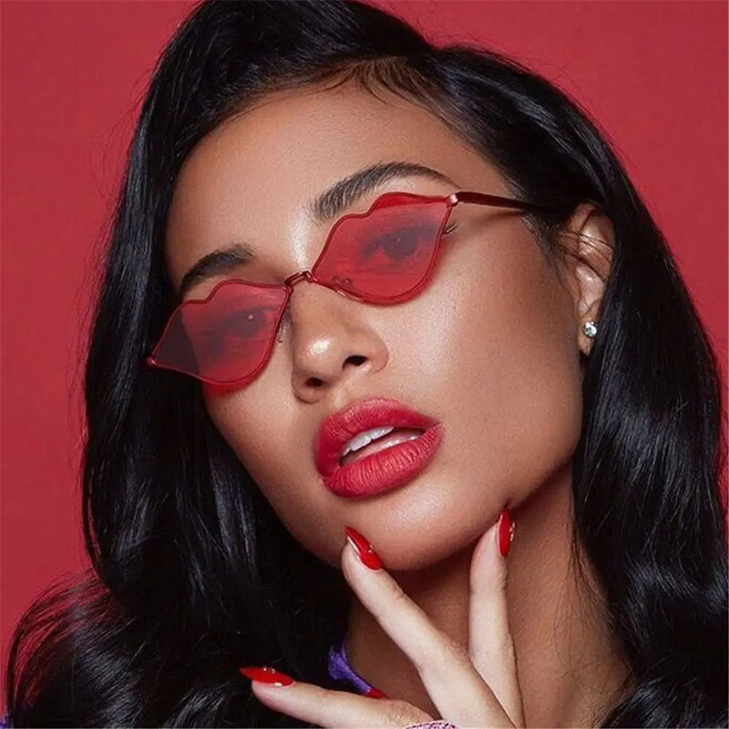 Retro Metal Sexy Hot Women's Sunglasses  Lips Shape Sunglasses Sunglasses Small Frame Cycling